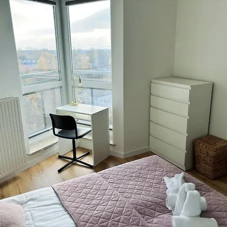 Przestronny 50m2 Ochota Darmowy Parking Balkon * وارسو