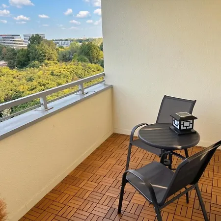 Apartamento Przestronny 50m2 Ochota Darmowy Parking Balkon Varsovia